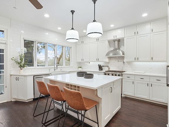 5th image of 1802 Brackenridge St