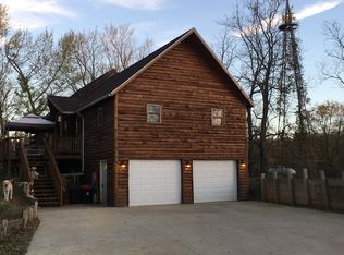 8317 Pigeon River Rd, Cassville, WI 53806