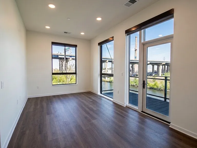 River Place Lofts — Photo 94