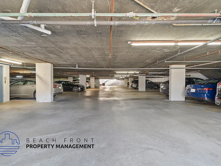 722 S. Broadway — Photo 14