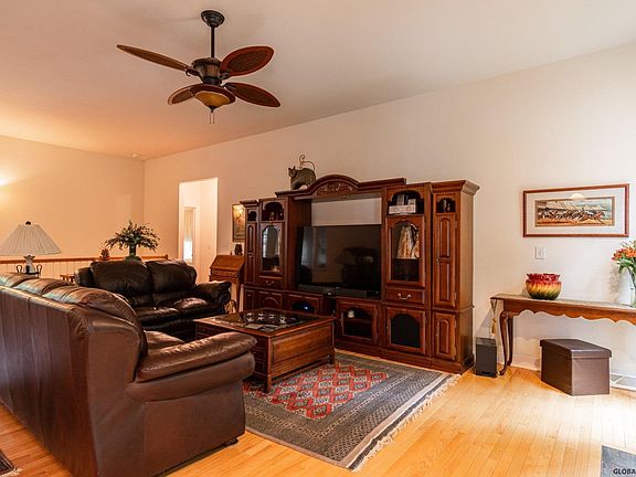 2nd image of 11 Tyler Dr