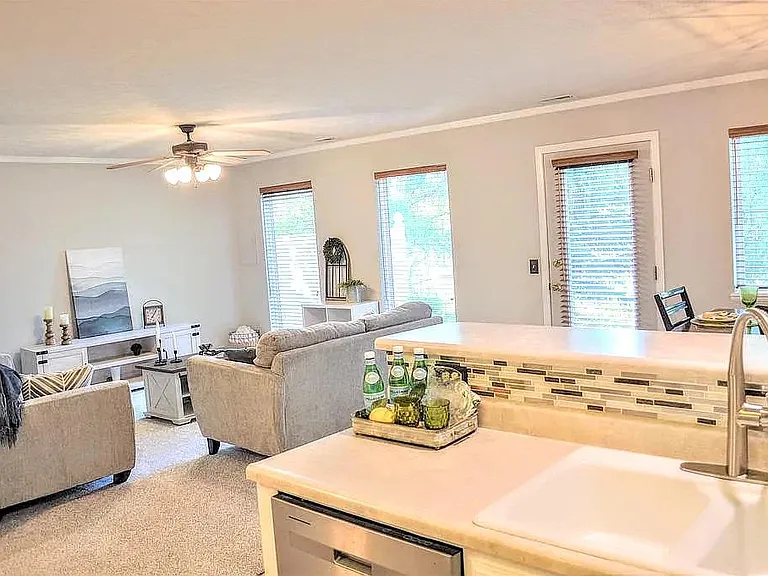 8900 Sicily Ln — Photo 7