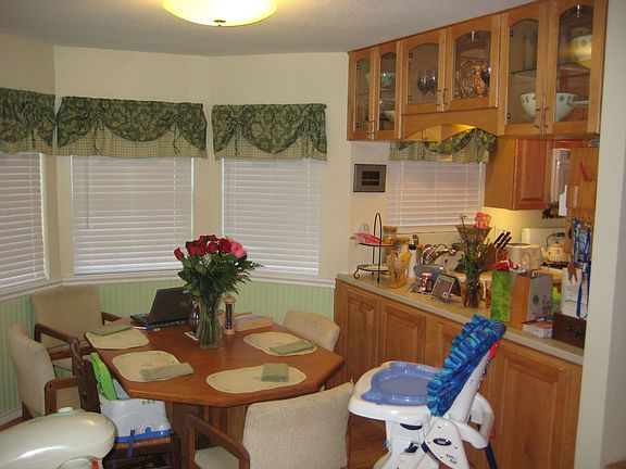 Dinnette Area with Wainscotting