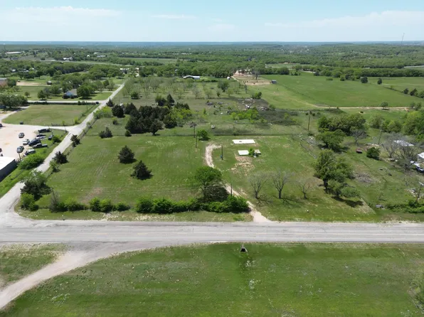 1282 State Highway 101, Bowie, TX 76230