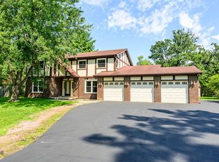 22801 Oakland Dr, Steger, IL 60475