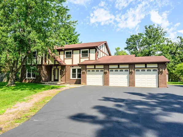 22801 Oakland Dr, Steger, IL 60475