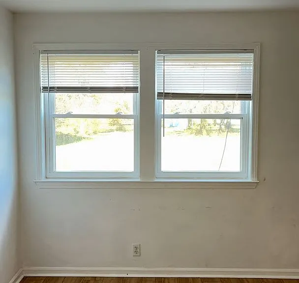 405 Oak Street — Photo 17