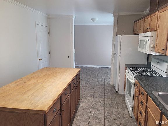 5th image of 2944 S Chippewa Ln