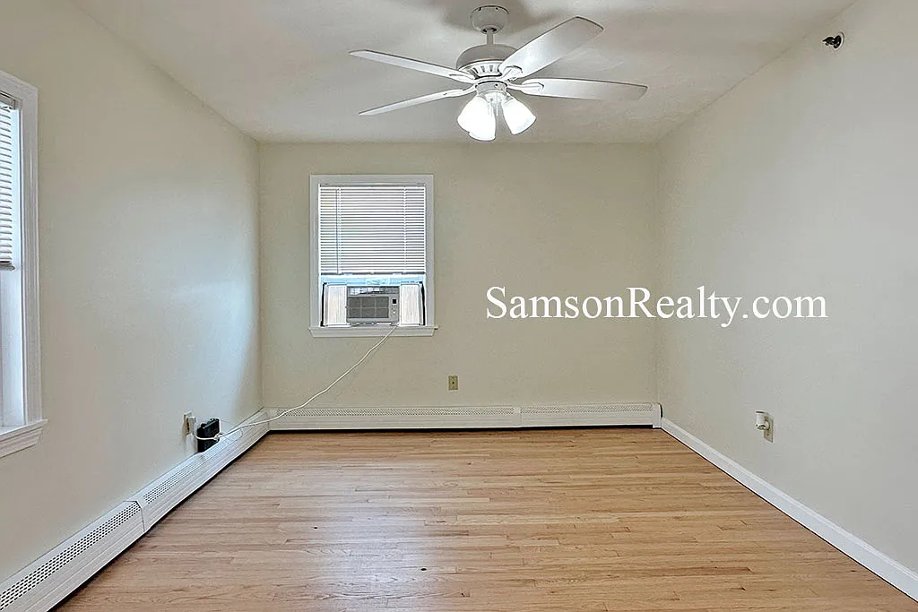 5 bed, 2395 sqft, $6,000 — Photo 4