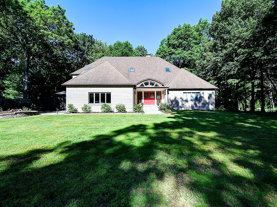 1st image of 91 High Wood Drive
