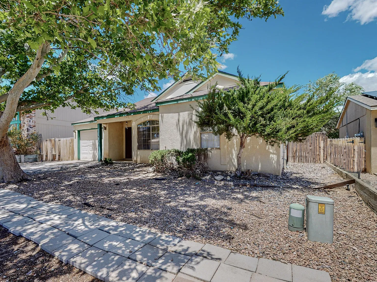 1729 Chamisa Road Northeast - 1 — Photo 3