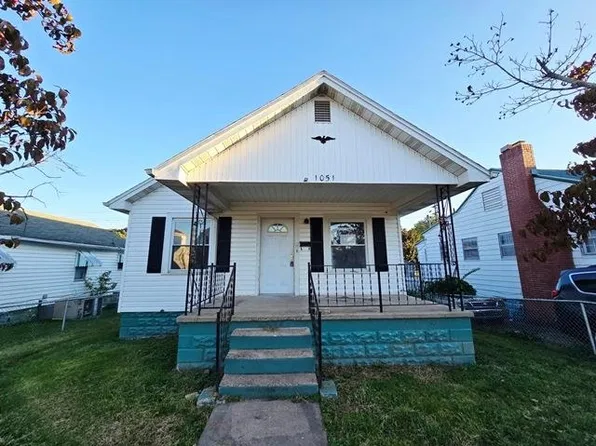 1051 Jackson Ave, Huntington, WV 25704