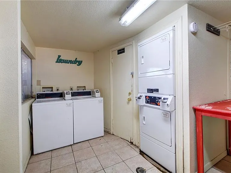4306 Avenue A #101 — Photo 18