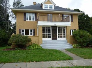 20 Kenilworth Rd, Worcester, MA 01602