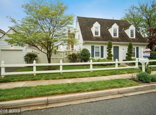 402 Saybrooke View Dr, Gaithersburg, MD 20877