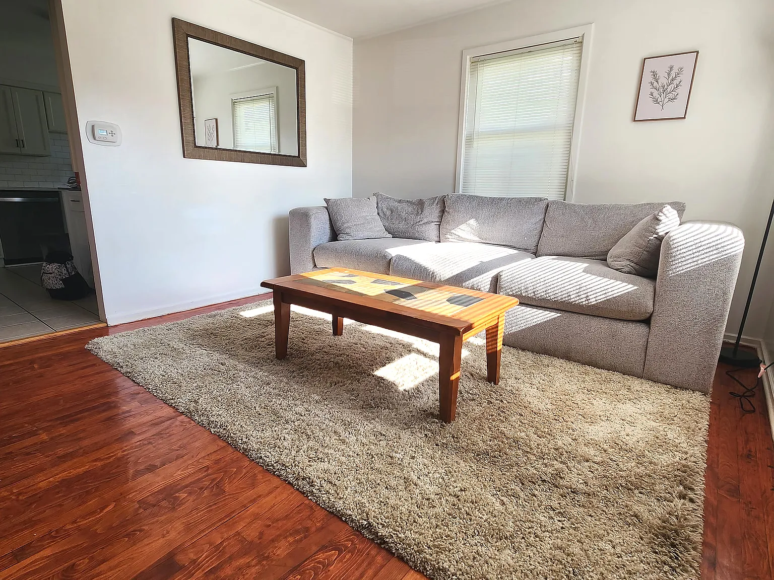 2 bed, 1024 sqft, $2,000 — Photo 3