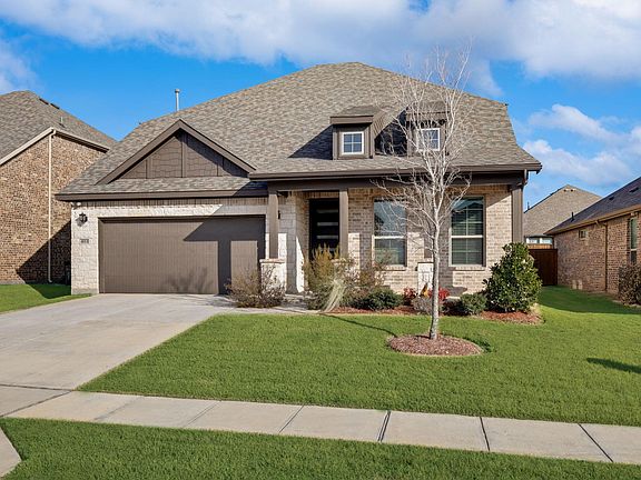 3rd image of 4113 Cozy Pine Dr