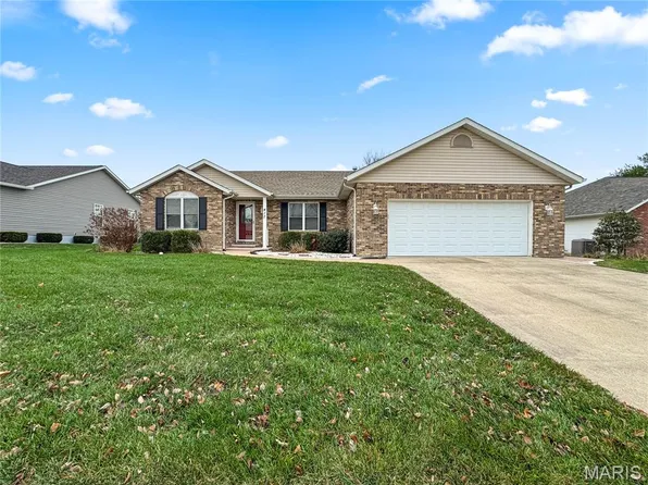 417 Mockingbird Ln, Waterloo, IL 62298