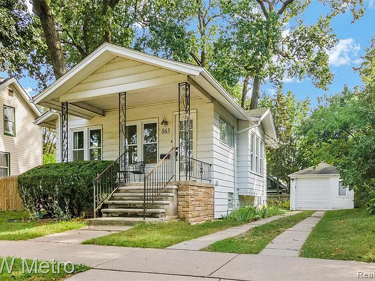 865 W Marshall St — Photo 1