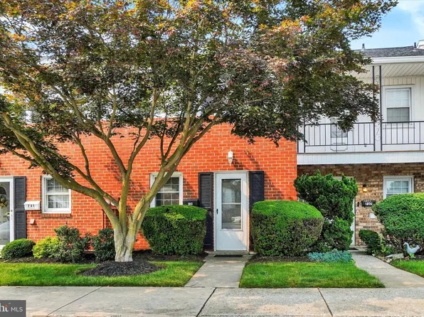 739 Hardwick Pl, York, PA 17404
