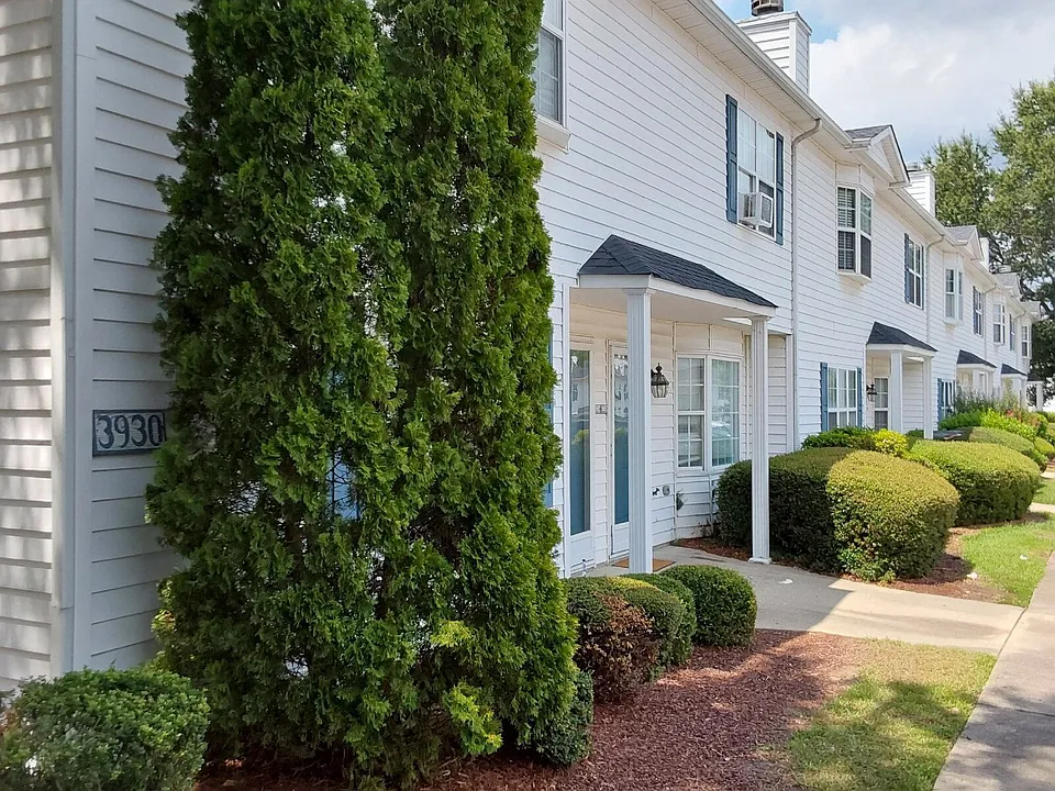 3930 Sterling Pointe Dr