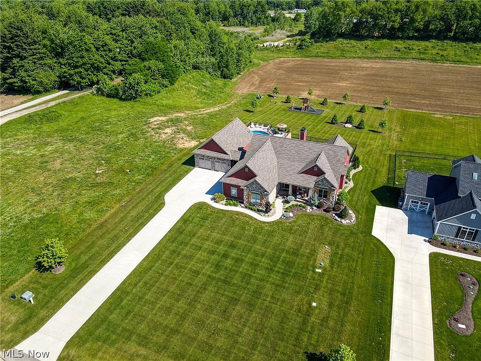 3039 Graybill Rd, Uniontown, OH 44685 Zillow