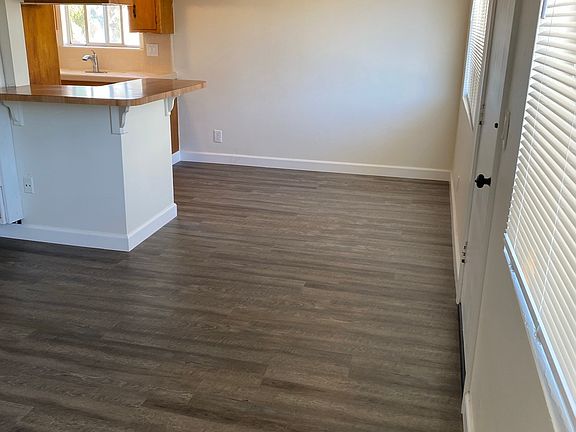 5th image of 404 S Ola Vis APT D