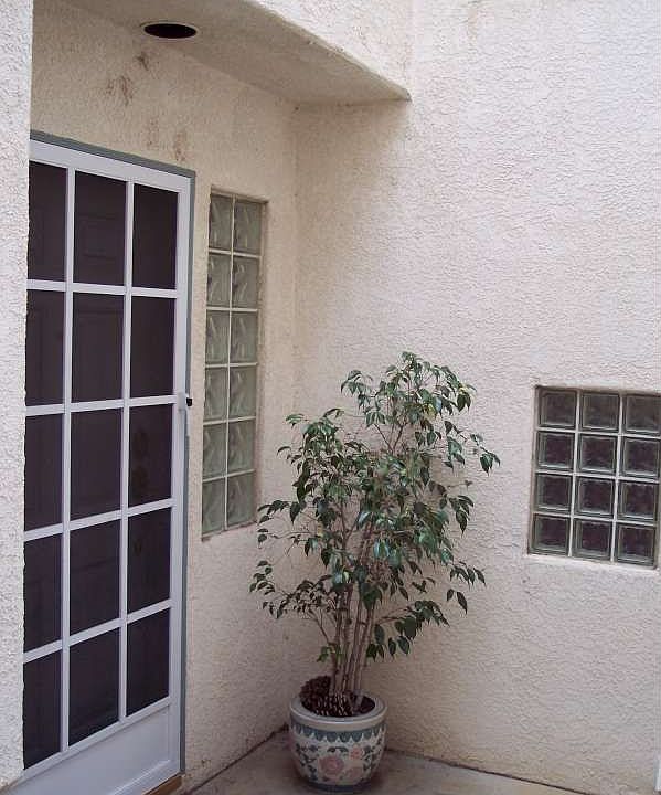 1st image of 2144 Los Feliz Dr