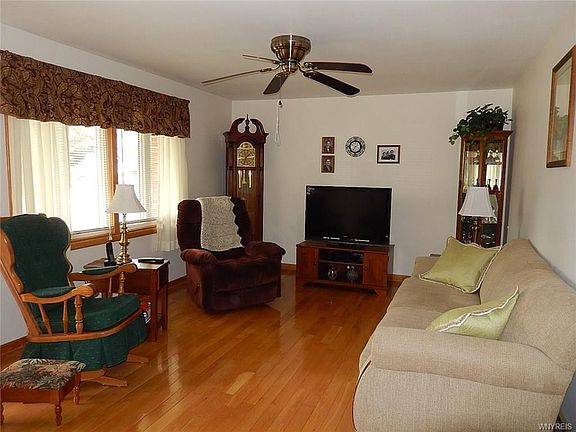 2nd image of 68 Erwin Dr