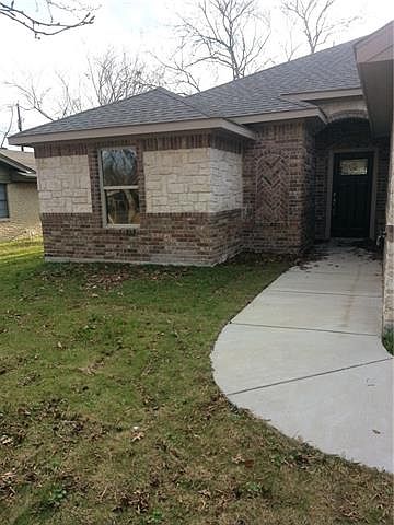 1st image of 225 Town North Dr