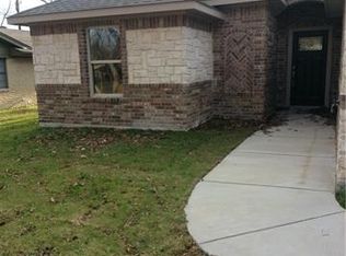225 Town North Dr, Terrell, TX 75160