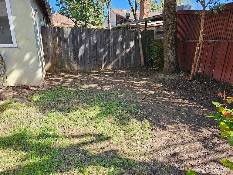 4701 58th St — Photo 3