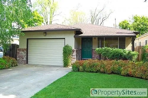 1157 8th Ave photo 1