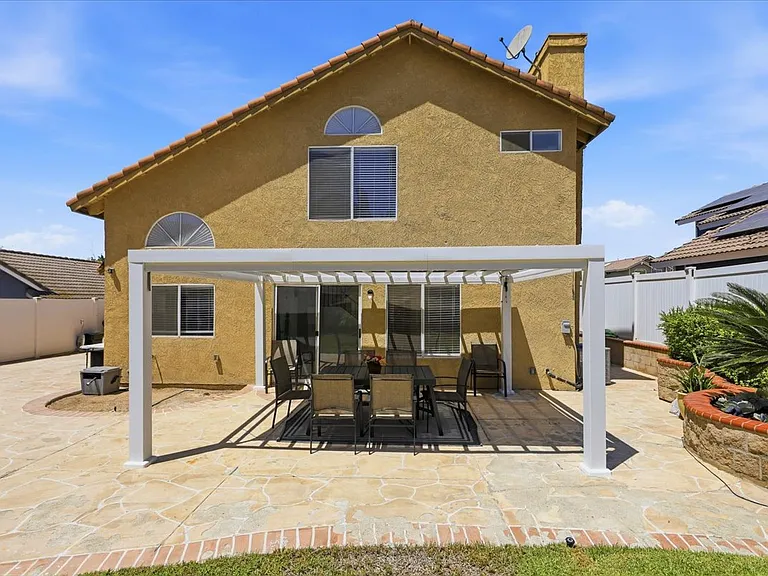 421 Yellowstone Cir — Photo 34