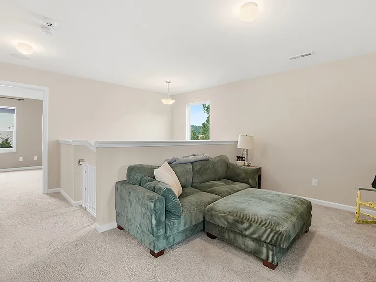 1831 Savannah Ln — Photo 24
