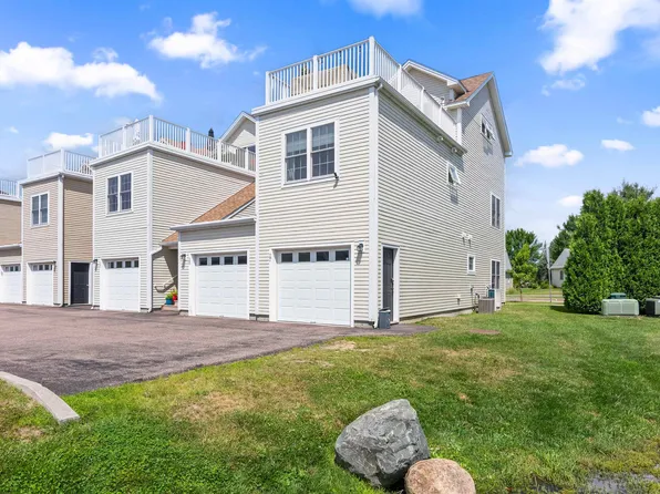 27 Jakes Way, Williston, VT 05495