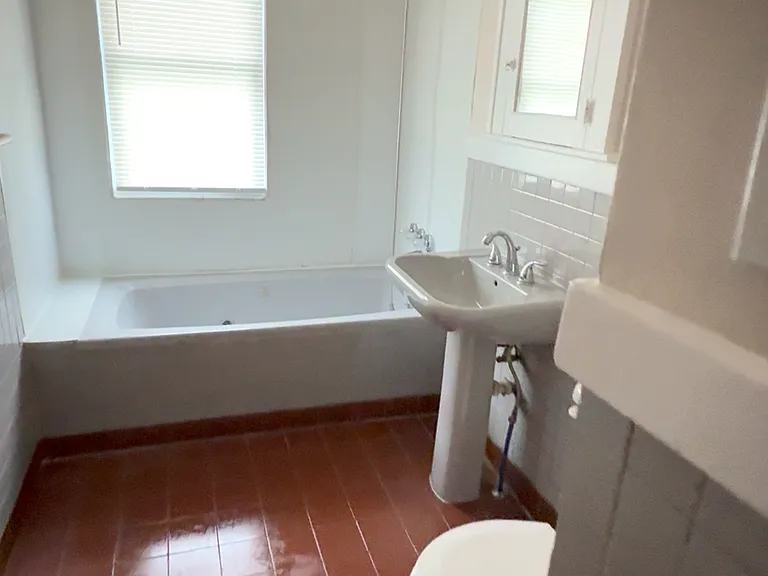 151 Fellows Ave — Photo 10