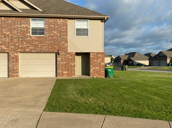 232 Rose St, Centerton, AR 72719
