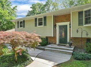 564 Riley Rd, New Windsor, NY 12553