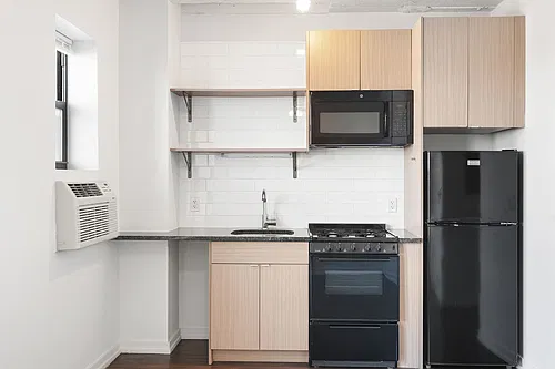Floor plan 306