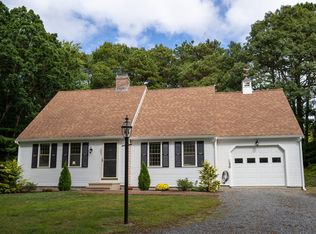 102 Old East Osterville Rd, Osterville, MA 02655