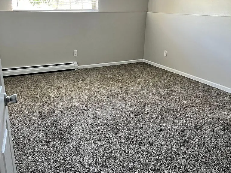 Lakepointe Apartment Homes — Photo 7