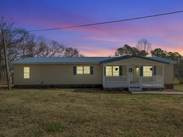 3289 Prairie Plains Rd, Hillsboro, TN 37342