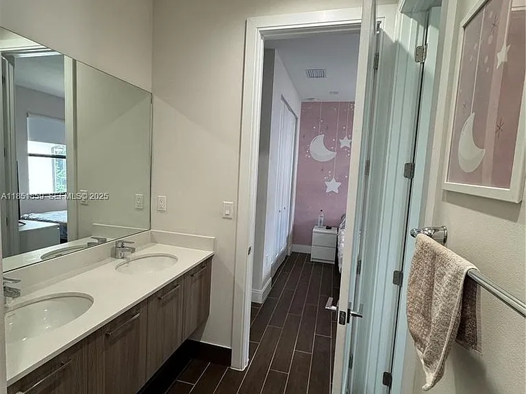 8283 NW 47th Ln — Photo 14