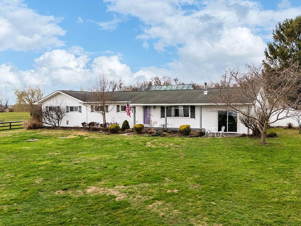 1st image of 11879 Lockbourne Eastern Rd