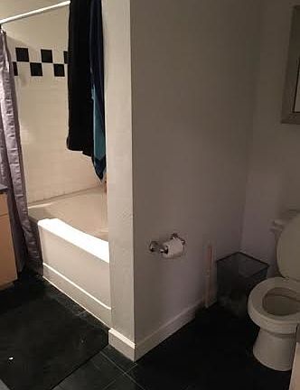 3rd image of 2401 W Horatio St Unit 712