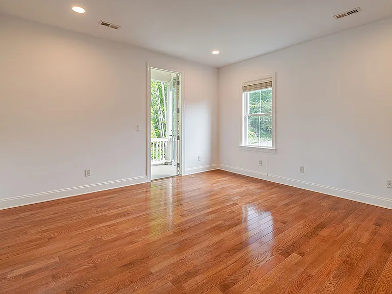 19 Dearborn St — Photo 13