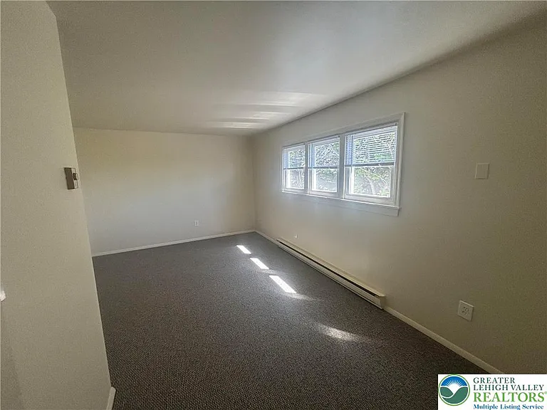 5 Stonewood Pl — Photo 18
