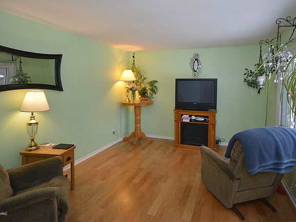 2nd image of 11243 S 23rd St