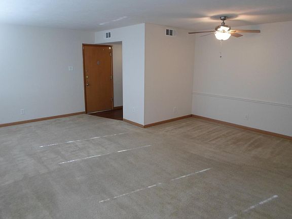 5th image of 8711 Delmar Blvd APT 2E